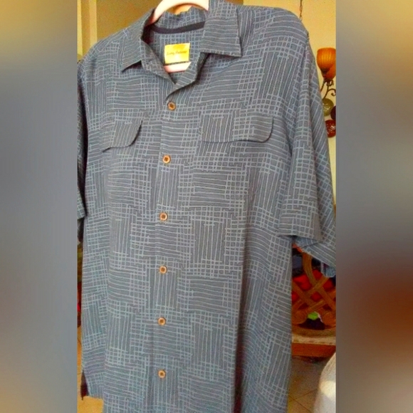 BNWT VINTAGE SILK TOMMY BAHAMA MENS SHIRT SZ. MED GRILLIN OUT S/S GREYS PKTS - Picture 8 of 10